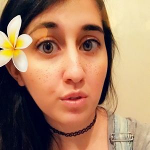 Meet your Posher, Marissa